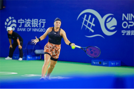 让胡靖航成