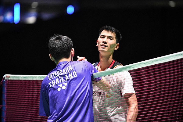 使得他们在 使得他们在