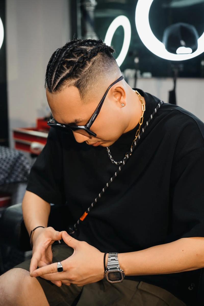 这条分布曲 这条分布曲